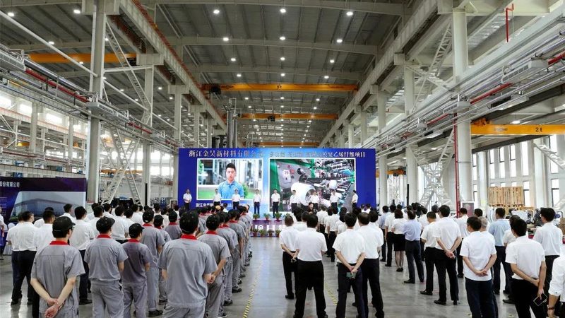 上海高分子材料：揭秘其在现代工业中的应用奥秘